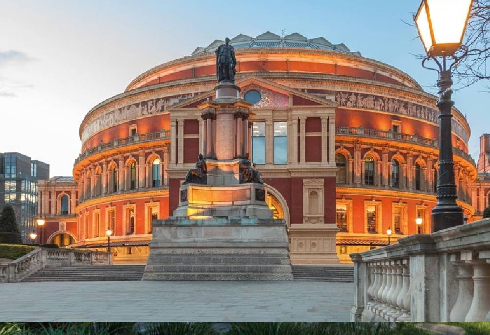 Exterior view of 100 Kensington Image 3