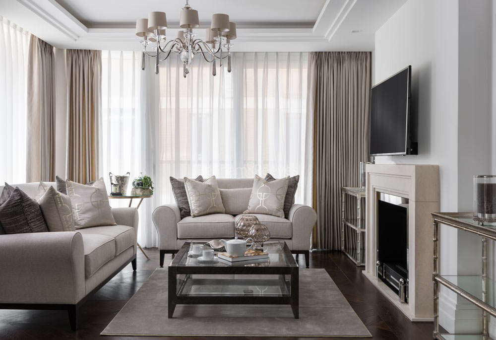 Reception view of 190 Strand Image 2