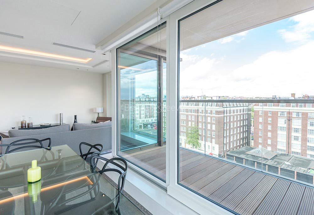 Reception view of 375 Kensington High Street Image 3