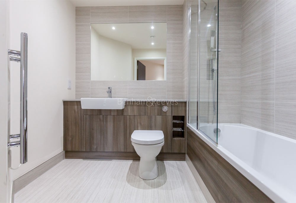 Bathroom view of Beaufort Park Image 1