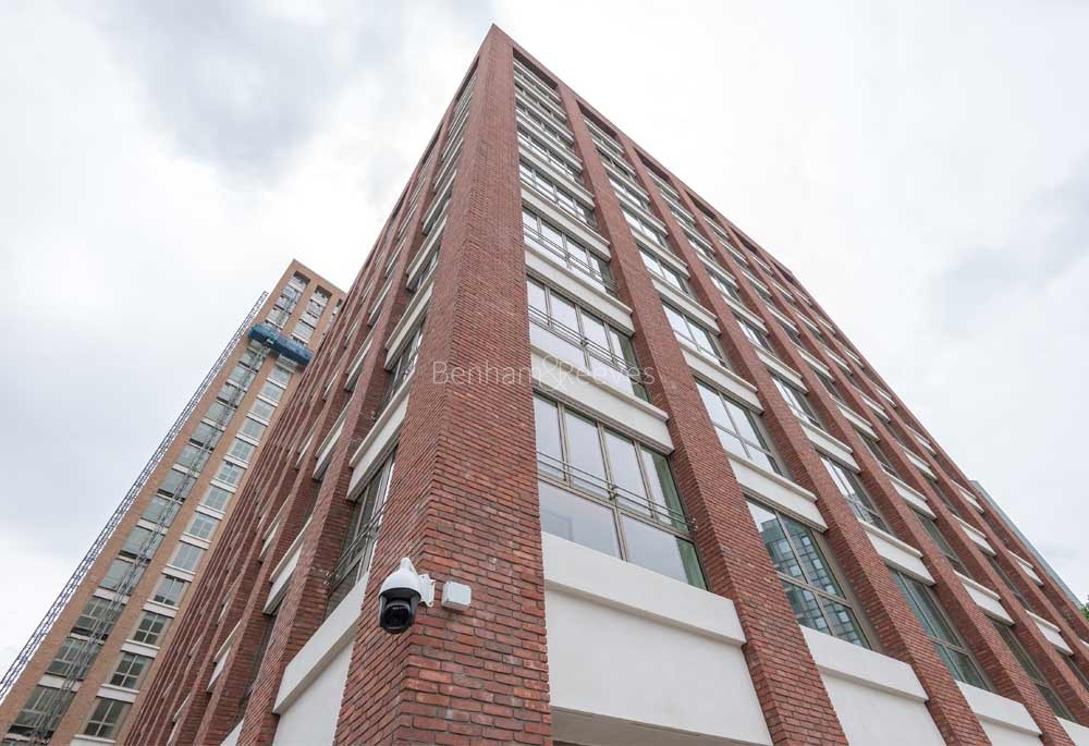 Exterior view of Blackwall Reach Image 3