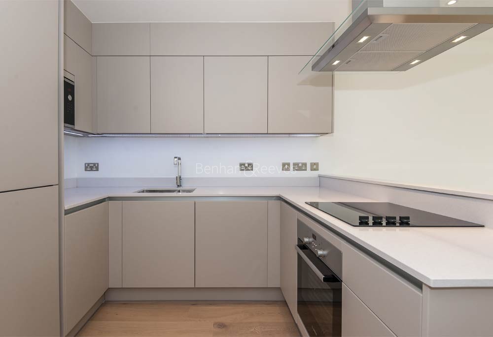 Kitchen view of Blackwall Reach Image 1