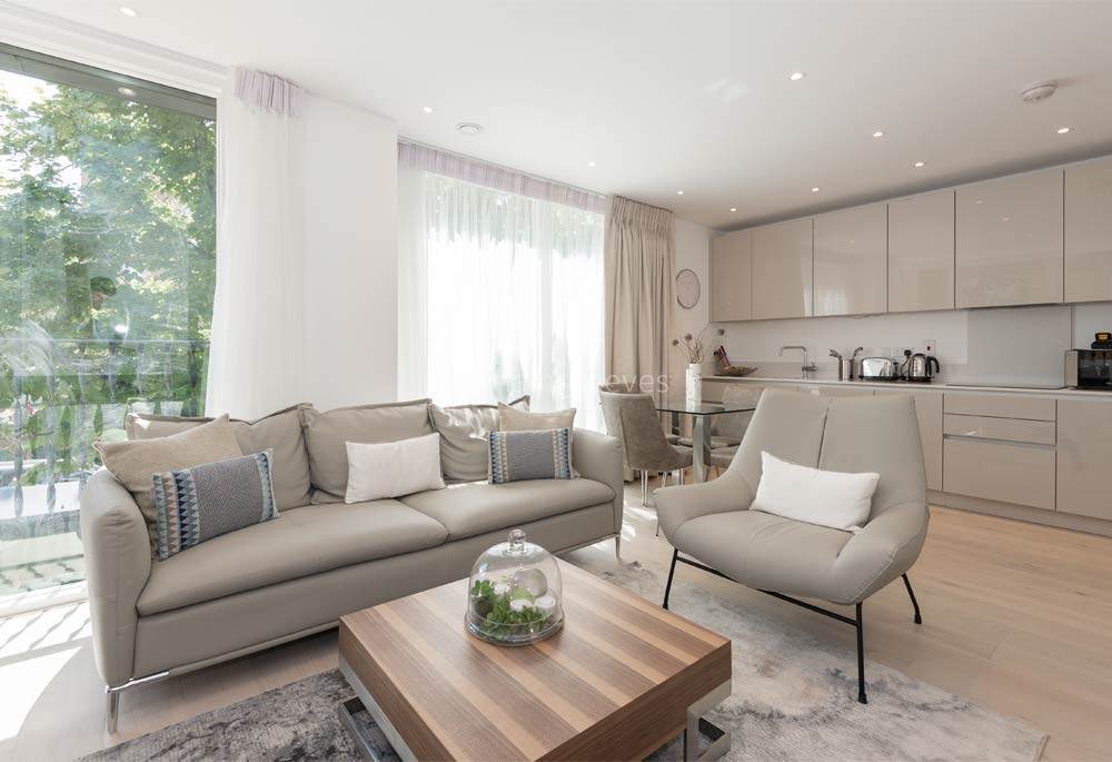 Reception view of Camden Courtyards Image 2