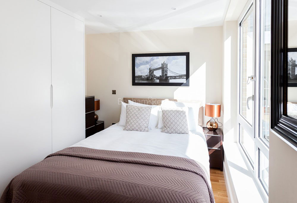 Bedroom view of Canary Gateway Image 1