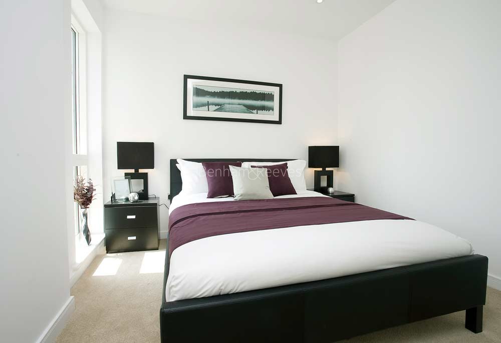 Bedroom view of Caspian Wharf Image 1