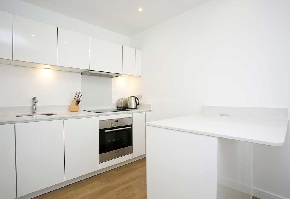 Kitchen view of Caspian Wharf Image 1