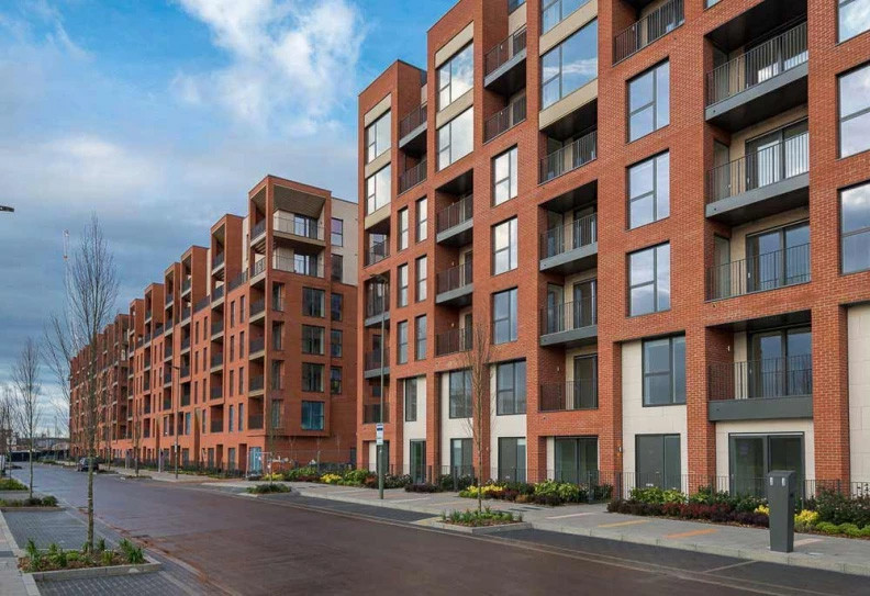Exterior view of Colindale Gardens Image 2