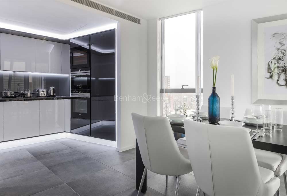 Kitchen view of Dollar Bay Image 1