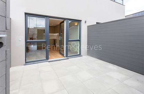 Dolphin House amenities images 1