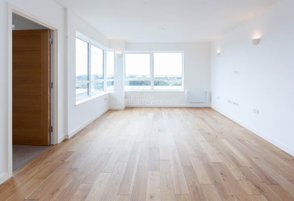 Reception view of Dolphin House Image 2