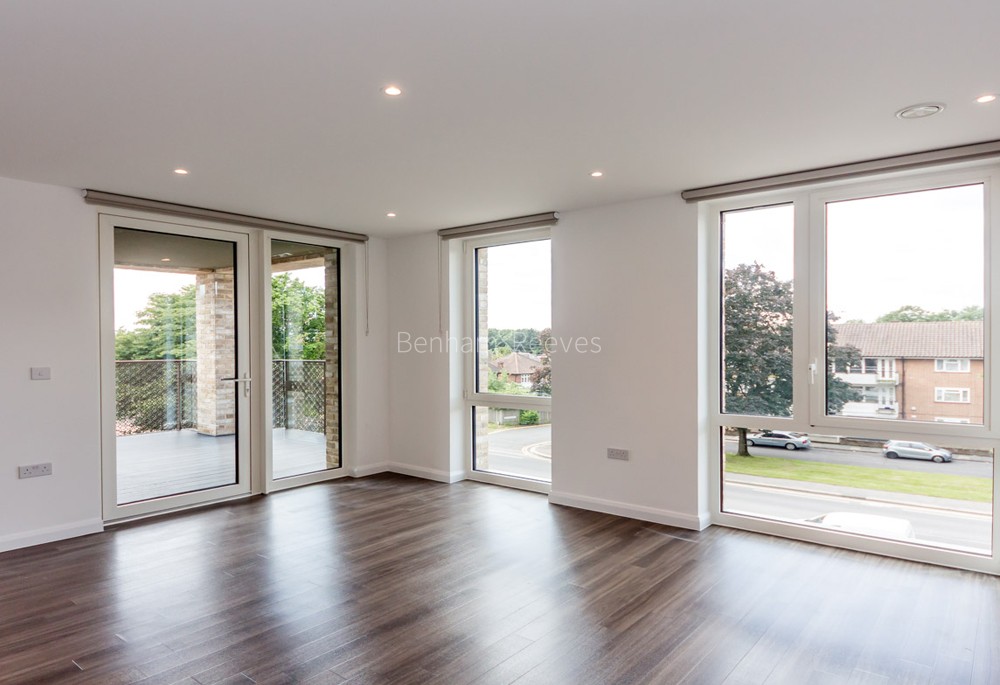 Reception view of Edgware Green Image 2