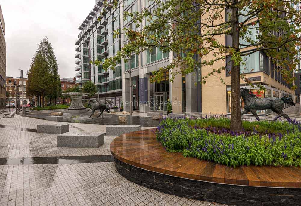 Exterior view of Goodman's Fields Image 1