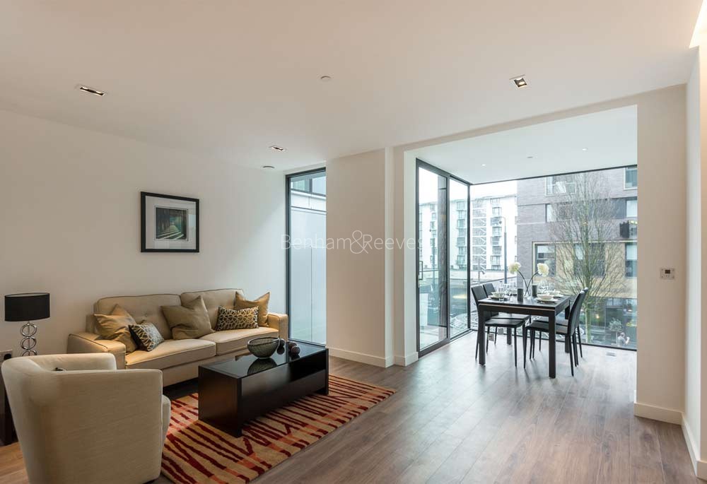 Reception view of Goodman's Fields Image 1