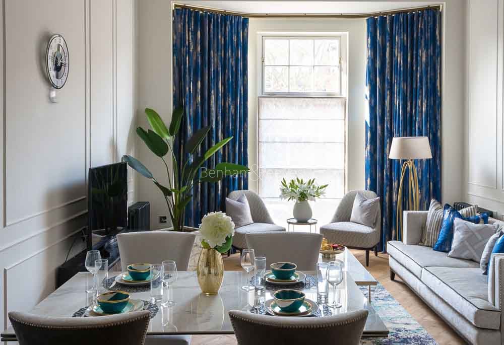 Reception view of Hampstead Manor Image 1