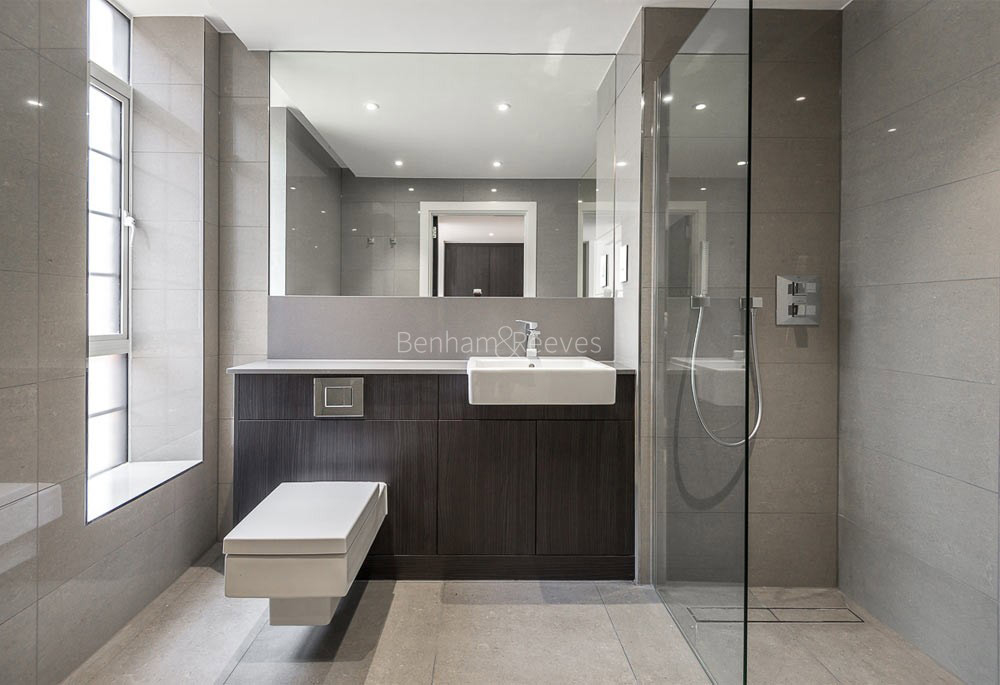 Bathroom view of Hampstead Reach Image 1