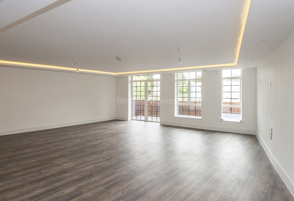 Reception view of Hampstead Reach Image 1