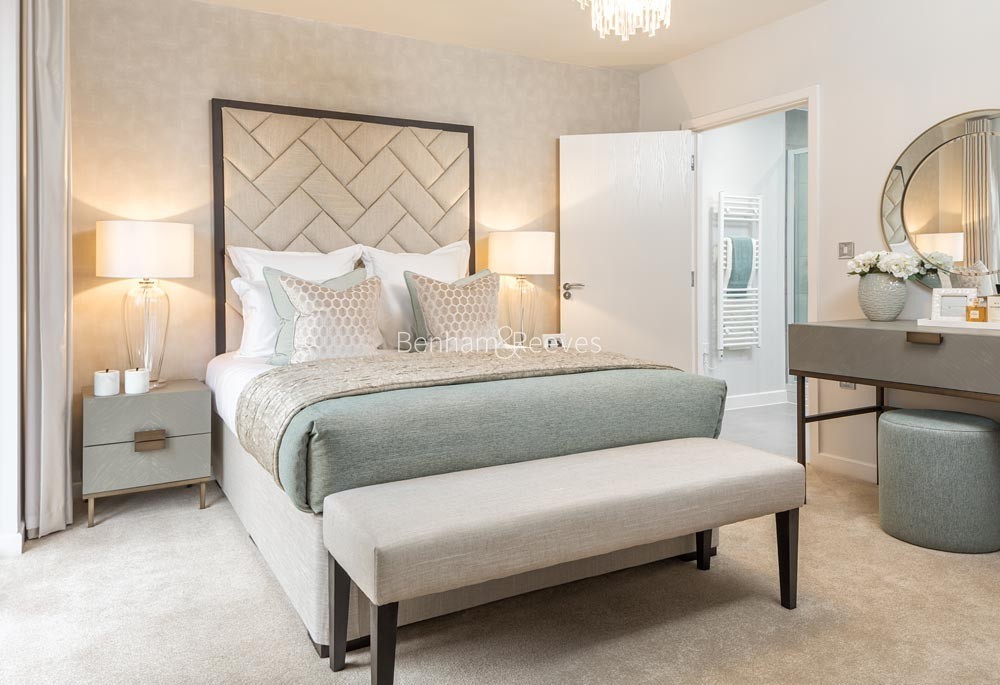 Bedroom view of Hendon Waterside Image 1