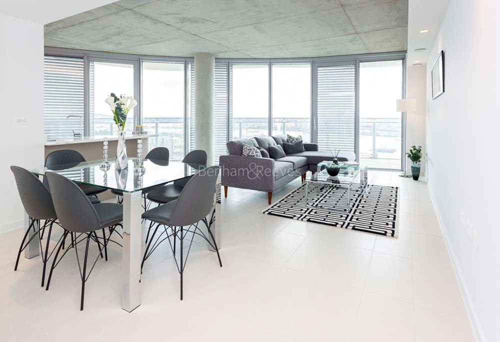 Reception view of Hoola Apartments Image 2