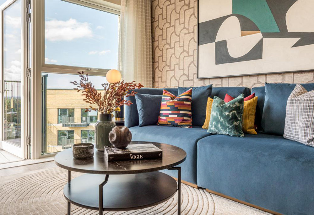 Reception view of Kew Bridge Rise Image 1