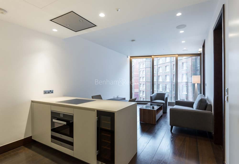 Kitchen view of Kings Gate Walk Image 2