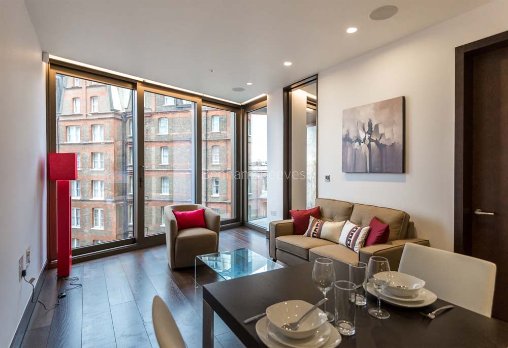 Reception view of Kings Gate Walk Image 1