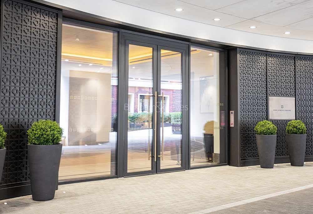 Exterior view of Lancer Square Image 4