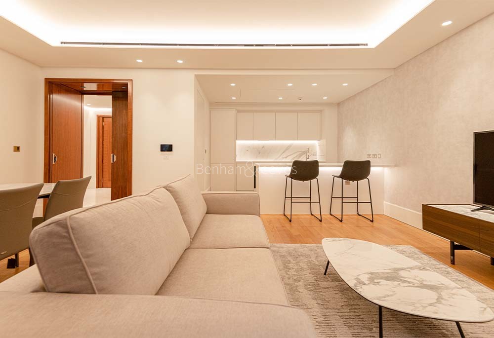 Reception view of Lancer Square Image 1