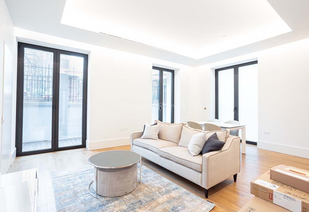 Reception view of Lancer Square Image 2