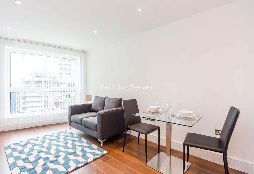 Reception view of Lincoln Plaza Image 2