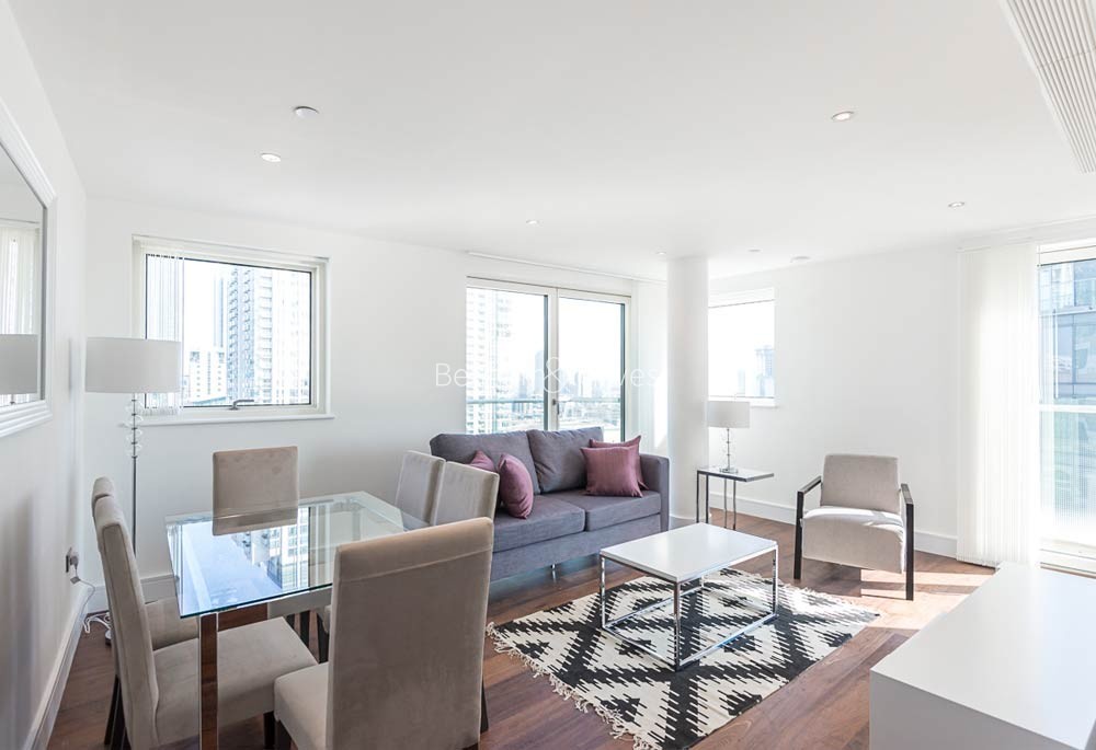 Reception view of Lincoln Plaza Image 1