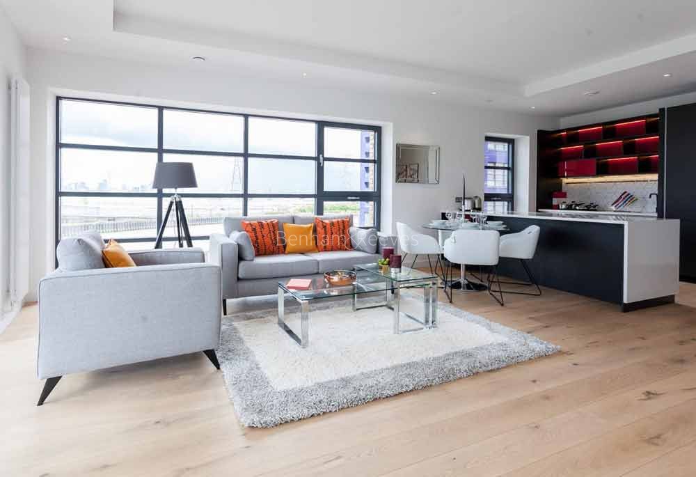 Reception view of London City Island Image 1