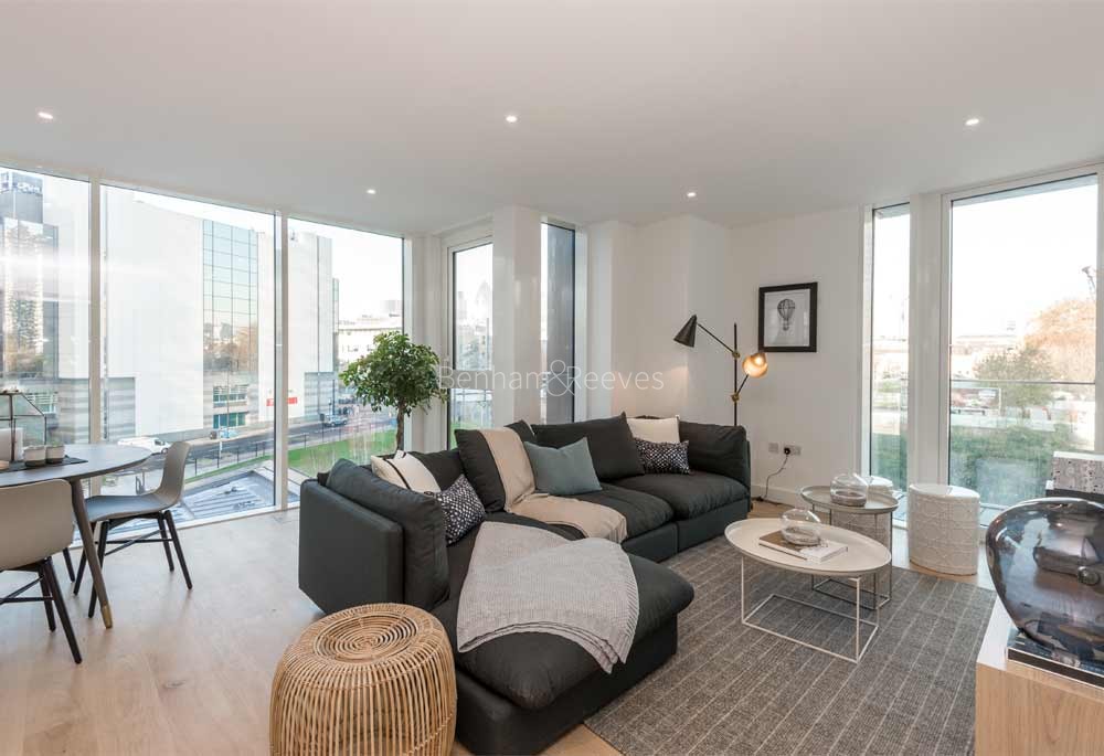 Reception view of London Dock Image 1