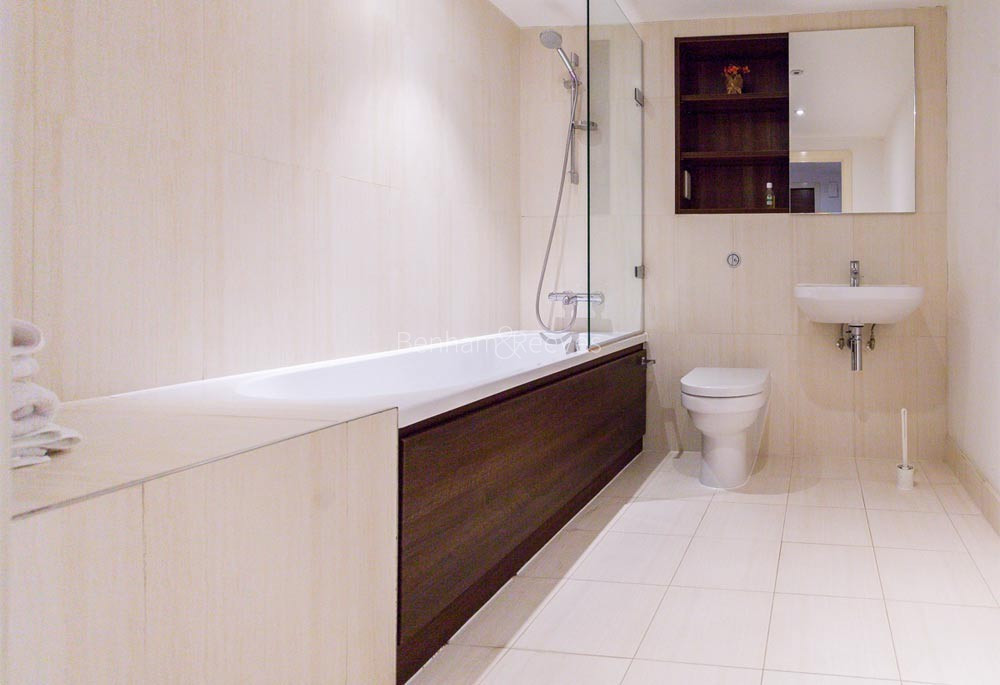 Bathroom view of Napier Square Image 1