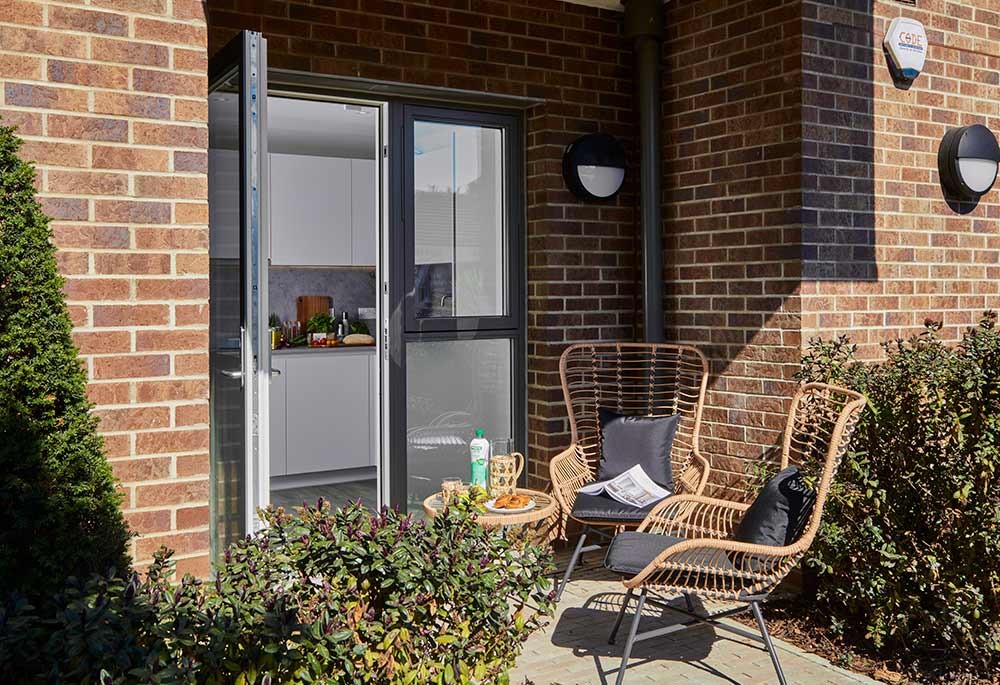 Exterior view of New Avenue Image 1