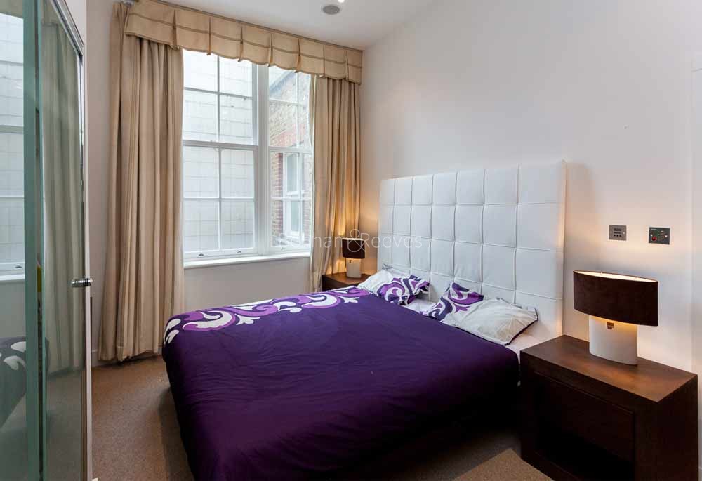 Bedroom view of One Hans Crescent Image 1