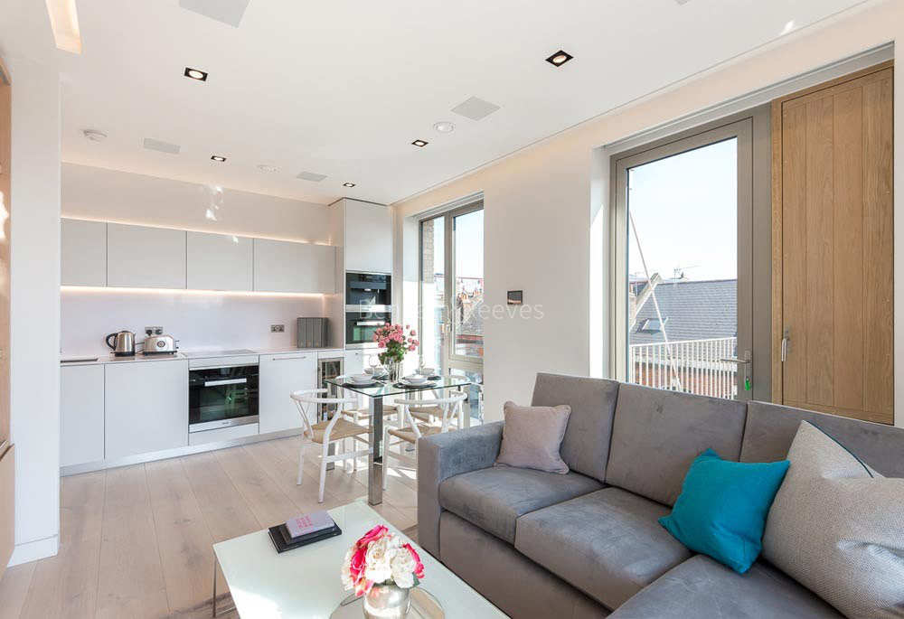 Reception view of One Tower Bridge Image 1