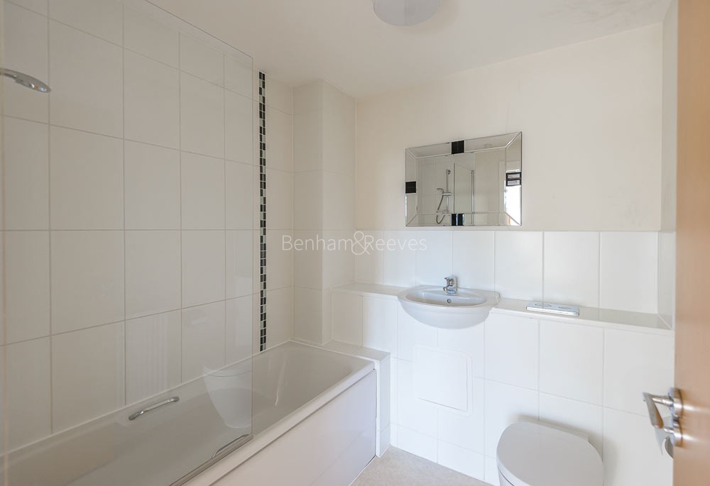 Bathroom view of Pulse Image 1