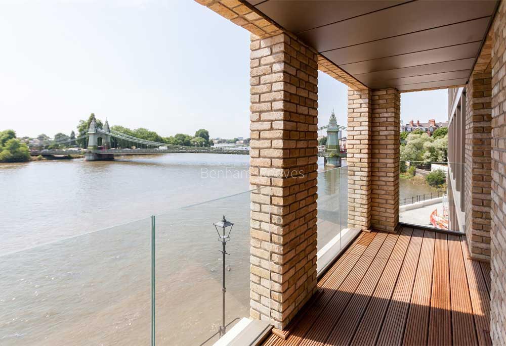 Exterior view of Queen's Wharf Image 2