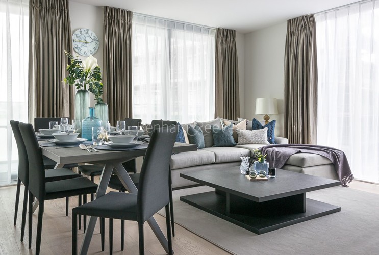 Reception view of Royal Wharf Image 2