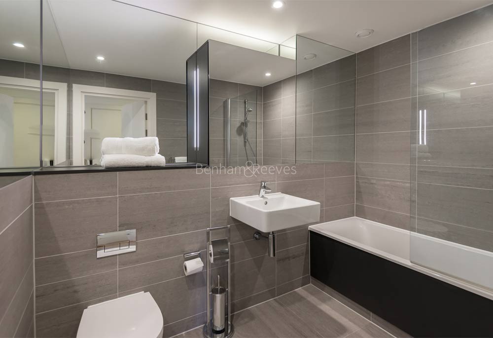 Bathroom view of Silvermill Image 1