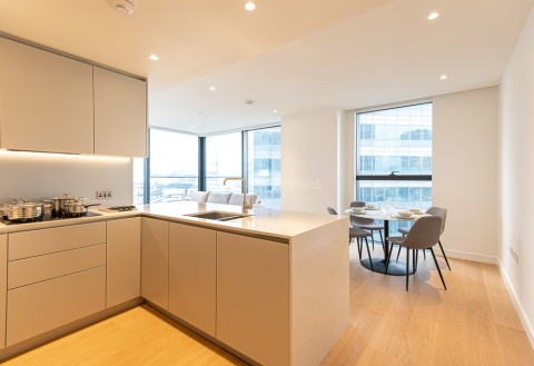 Kitchen view of South Quay Plaza Image 2
