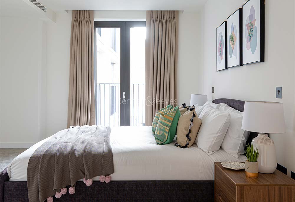 Bedroom view of The Denizen Image 1