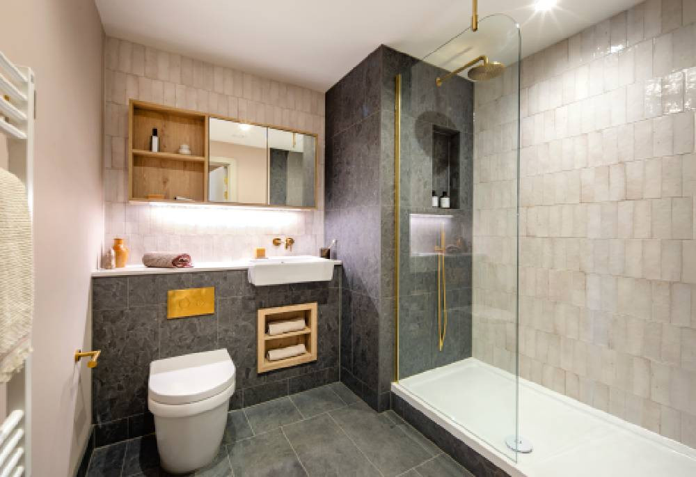 Bathroom view of The Draper Image 1