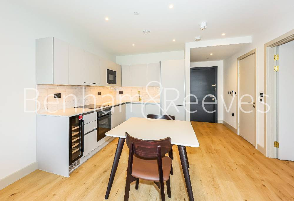 Kitchen view of The Draper Image 1