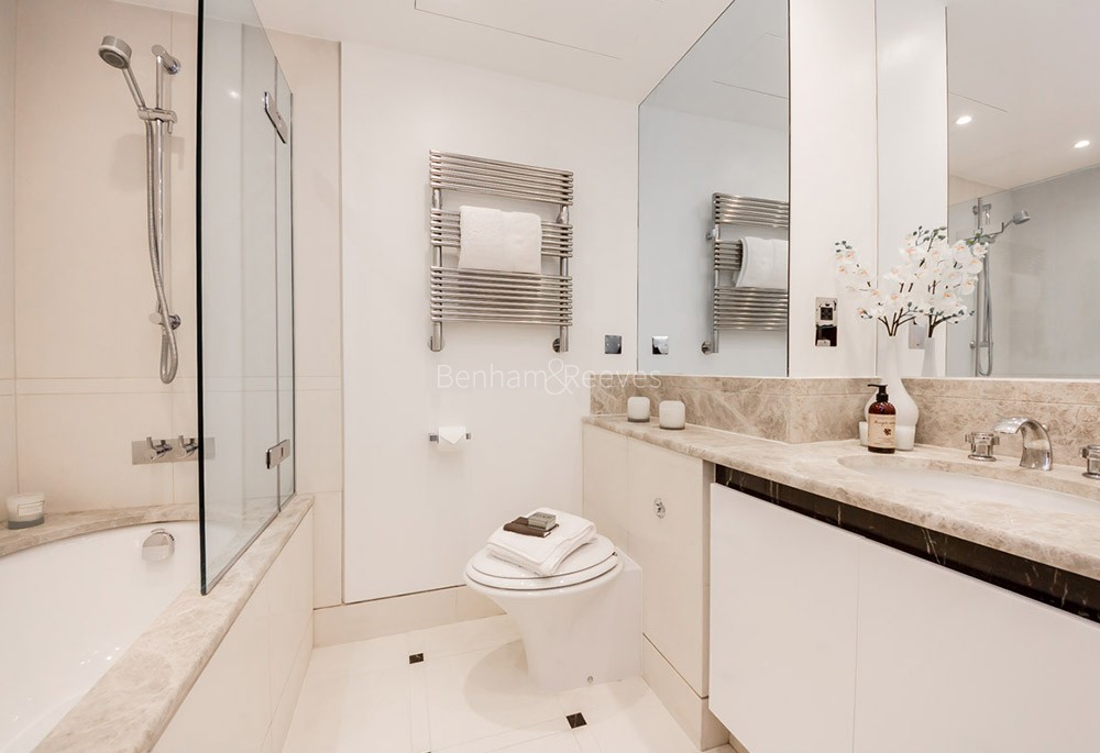 Bathroom view of The Knightsbridge Image 1