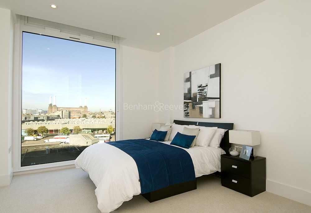 Bedroom view of This Space Image 1