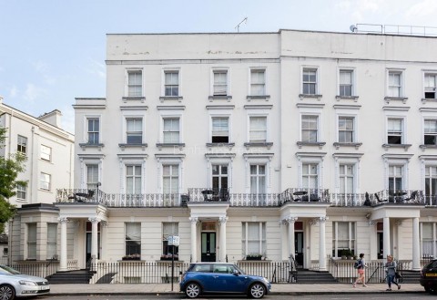 St Stephens Gardens, Hyde Park, W2