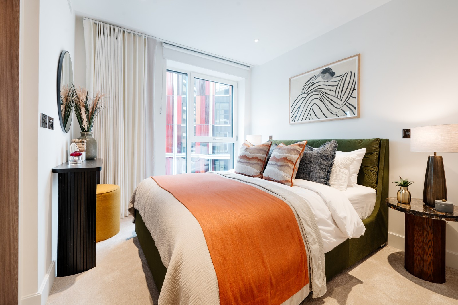 Bedroom view of White City Living Image 1