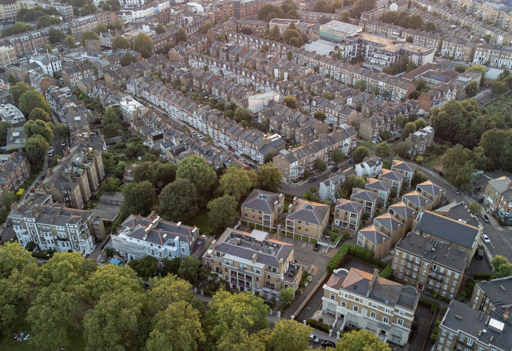 Exterior view of Holloway Park Image 1