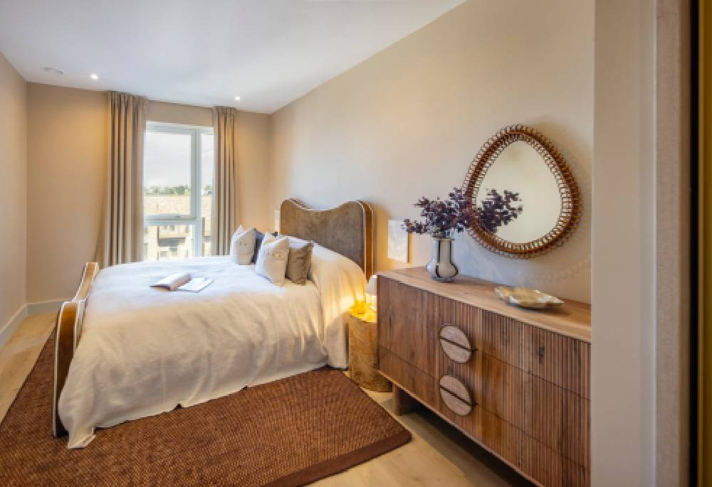 Bedroom view of The Draper Image 6